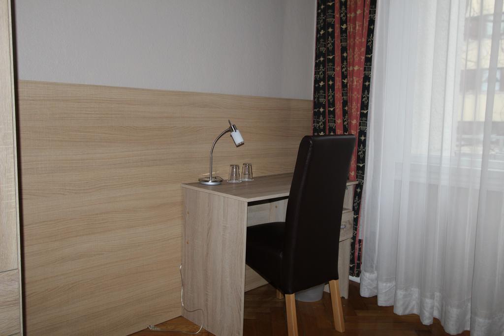 Elegia Am Kurfuerstendamm Berlijn